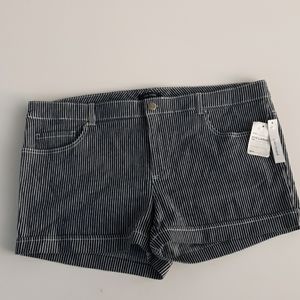 NEW Striped Cuffed Shorts